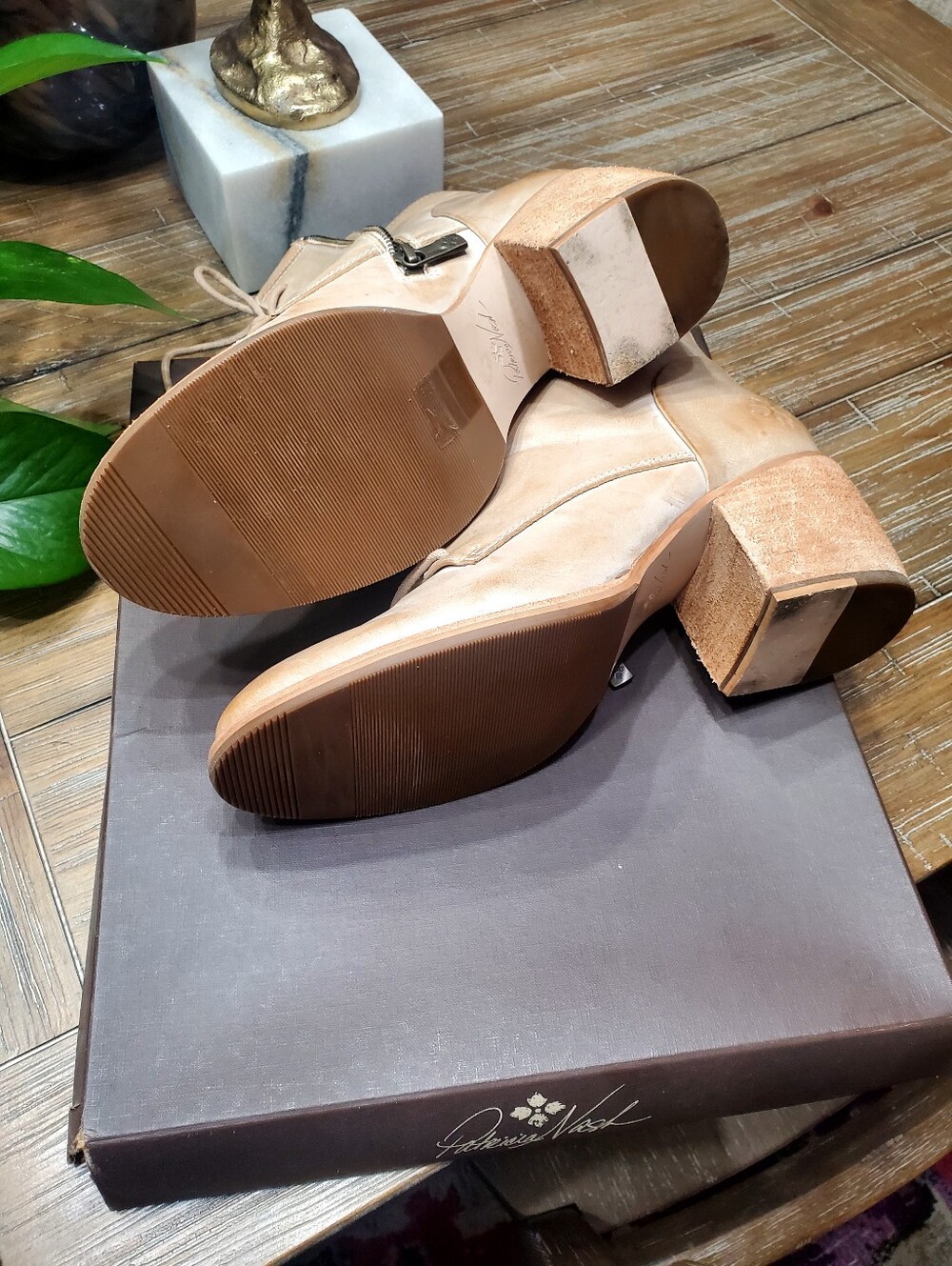 Stylish Tan Leather Ankle Boots - Picture 10 of 11